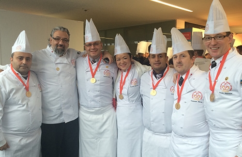 blog-Canada has a culinary team?